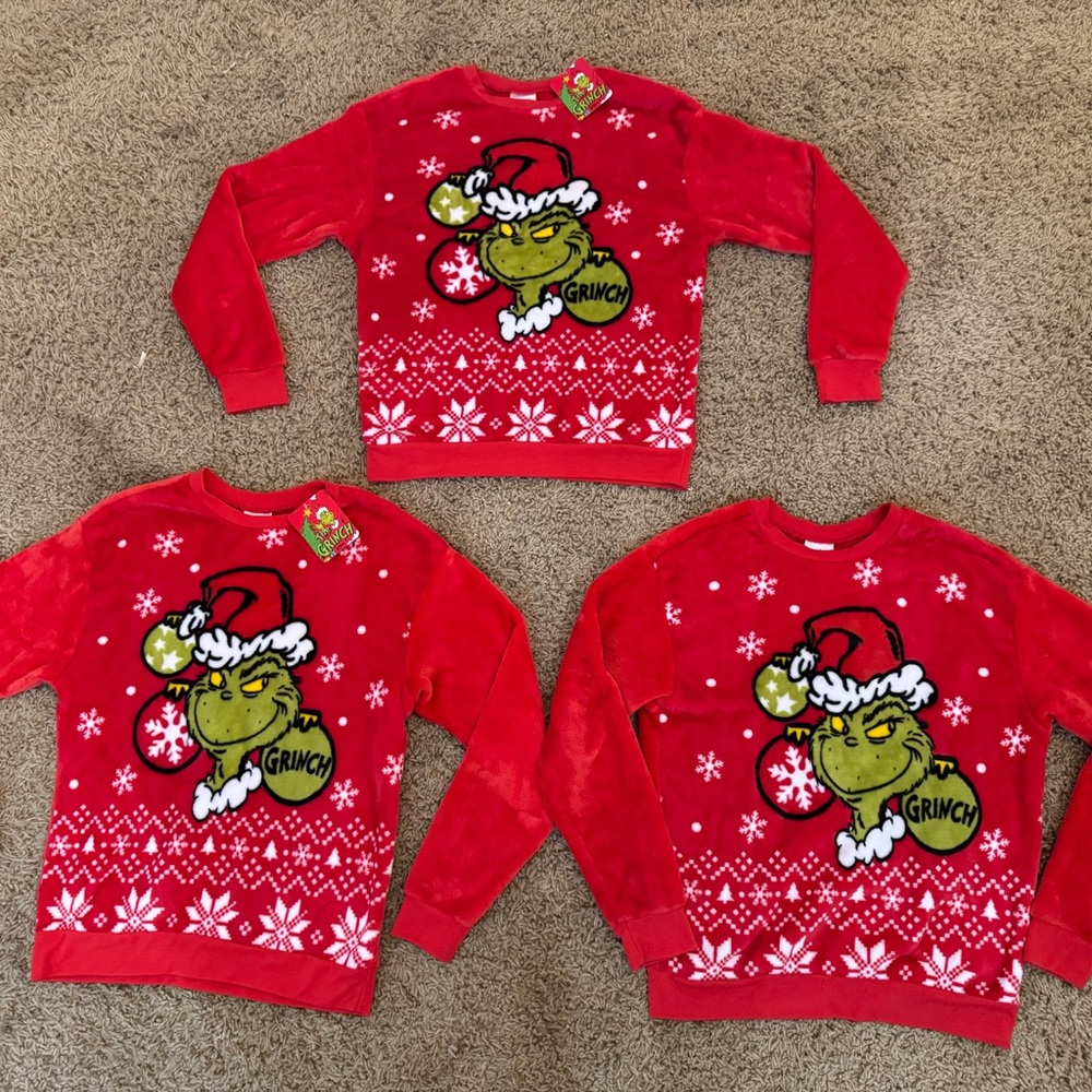 Dr. Seuss The Grinch fleece pullover sweatshirt